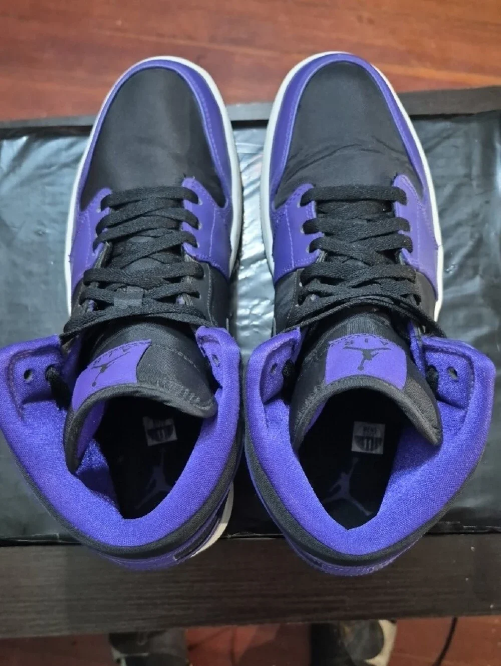 Air Jordan 1 Retro Mid 
